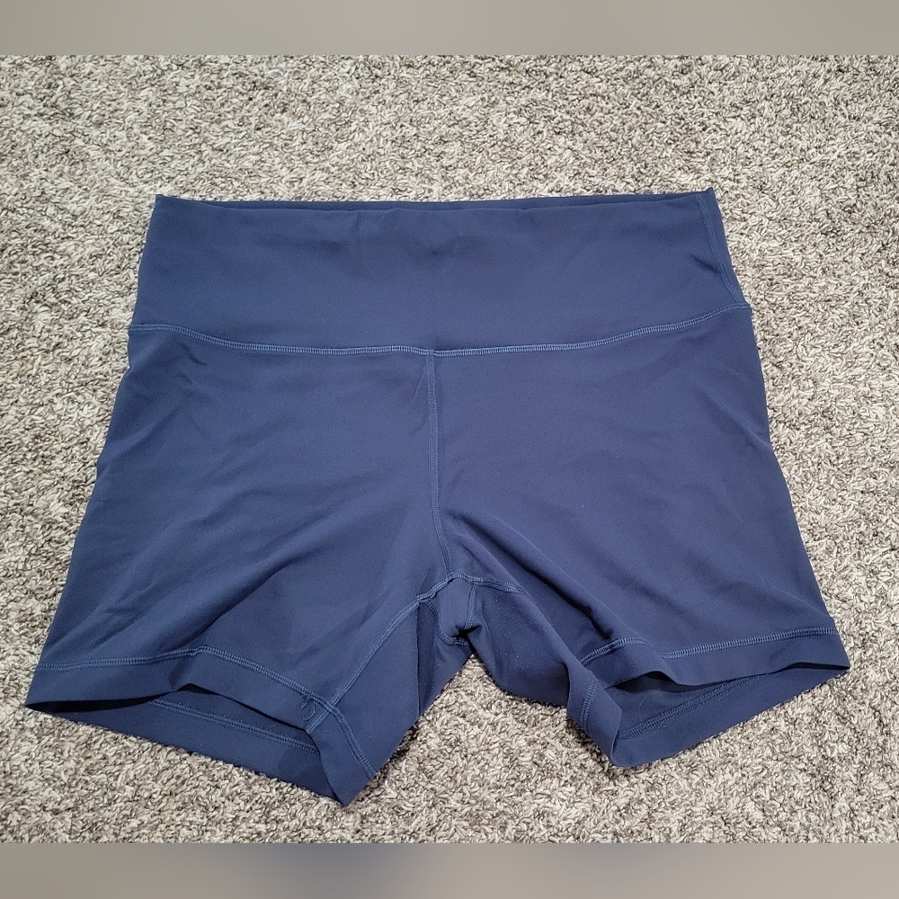 VGUC Lululemon HR 6" Wunder Train Shorts